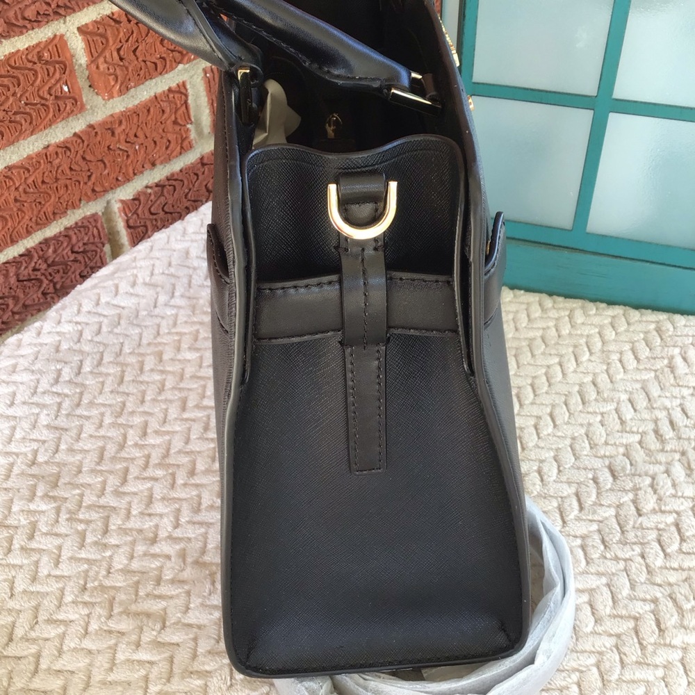 Michael kors leather satchel - Picture 8 of 15